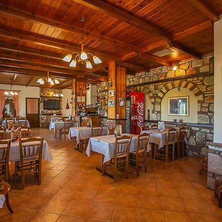 Guesthouse Moúcha מראה חיצוני תמונה