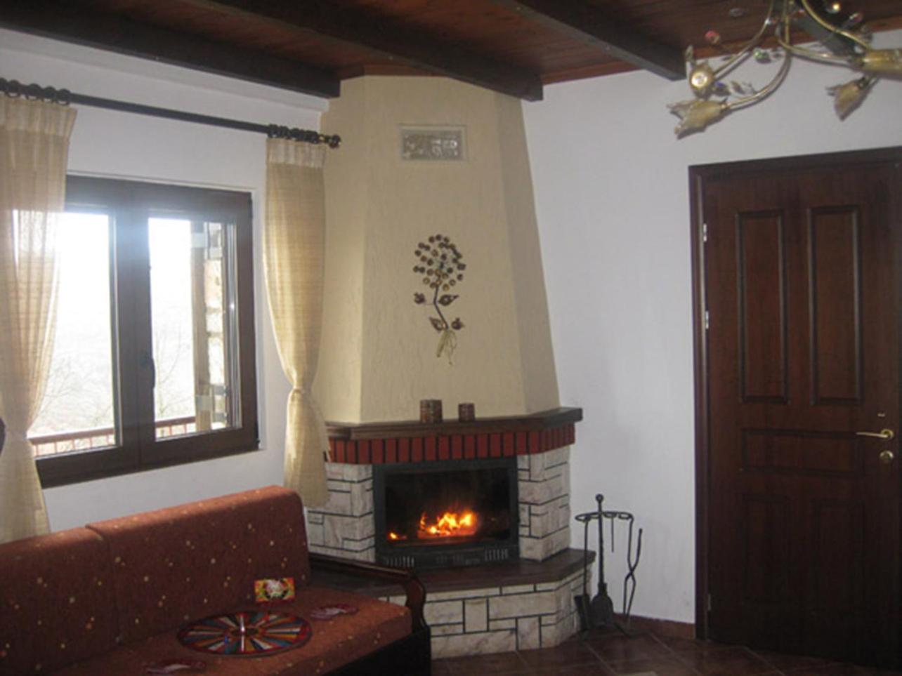 Guesthouse Moúcha מראה חיצוני תמונה